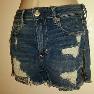 AMERICAN EAGLE HIGH WASTED DENIM SHORTS